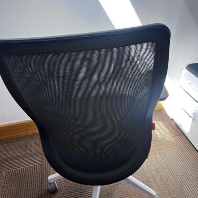 POPPIN MAX TASK CHAIR HIGH BACK White & Dark Gray 