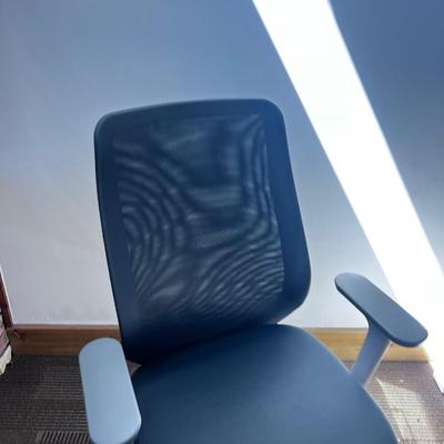 POPPIN MAX TASK CHAIR HIGH BACK White & Dark Gray 