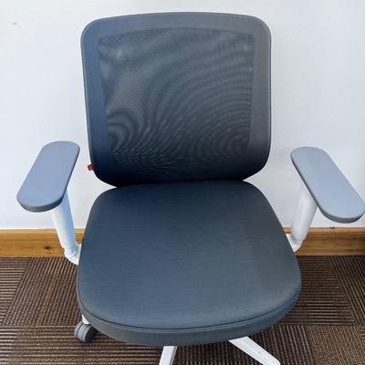 POPPIN MAX TASK CHAIR Mid Back White & Dark Gray 