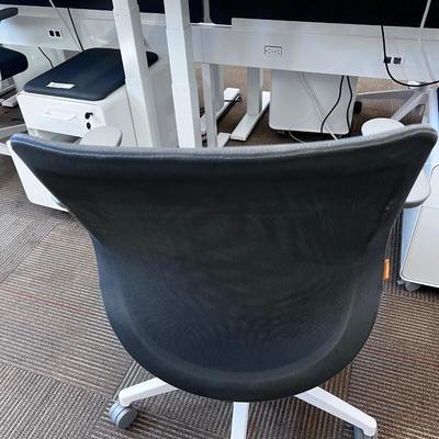 POPPIN MAX TASK CHAIR Mid Back White & Dark Gray 