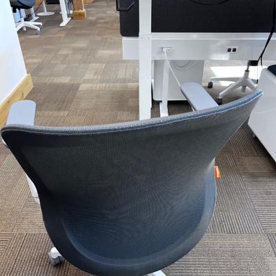POPPIN MAX TASK CHAIR Mid Back White & Dark Gray 