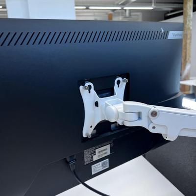 View Sonic Monitor with Adjustable ARM Model VG2756