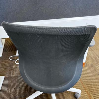 POPPIN MAX TASK CHAIR Mid Back White & Dark Gray 