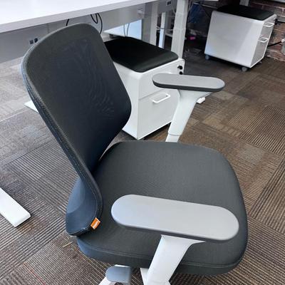 POPPIN MAX TASK CHAIR Mid Back White & Dark Gray 