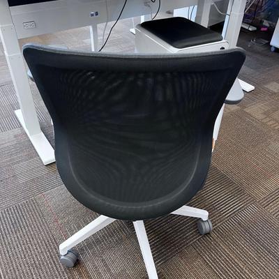 POPPIN MAX TASK CHAIR Mid Back White & Dark Gray 