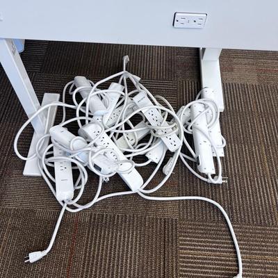 11 Power Strips WHITE