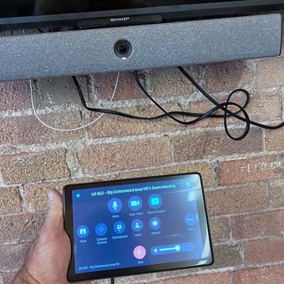 NEAT. Web Conference Camera & Speaker with Pad  BOUNCE MAIN ROOM location 