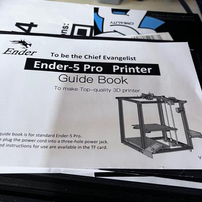3 D ENDER -5 PRO PRINTER 