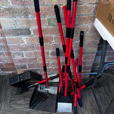 Poop Scoop with Extendable Handles Red