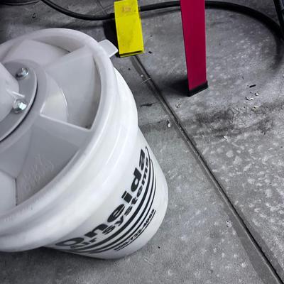 CENTRAL PNEUMATIC 40 Pound Capacity Floor Blast Cabinet