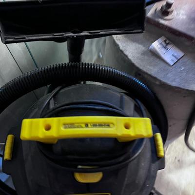 Stanley 4 Horse Power Shop Vac. 