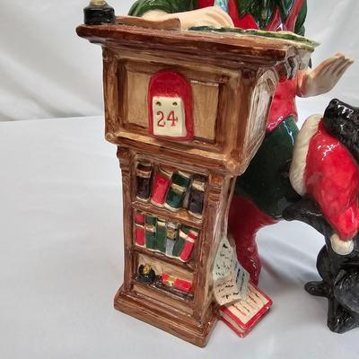 Trio of Ceramic Santa Christmas Figures (BS-JS)