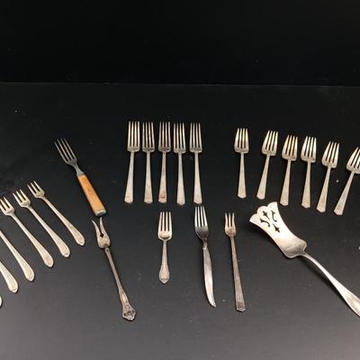 Vintage Forks of all sizes! - silverplate - double plate - Rogers - Holmes & Edwards & more