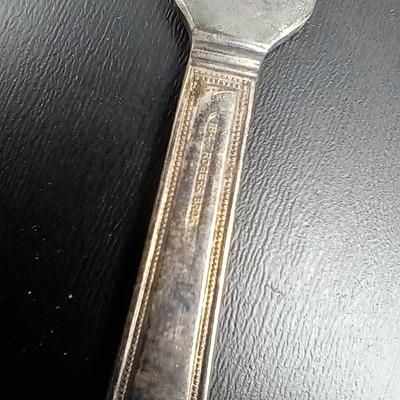 Vintage Butter knives of all sizes! - silverplate - double plate - Rogers - and more