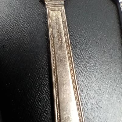 Vintage Butter knives of all sizes! - silverplate - double plate - Rogers - and more