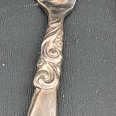 Vintage Butter knives of all sizes! - silverplate - double plate - Rogers - and more