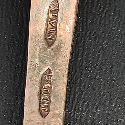 Vintage Butter knives of all sizes! - silverplate - double plate - Rogers - and more