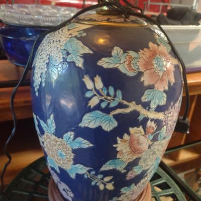 Pottery Floral Pattern Table Lamp with Shade