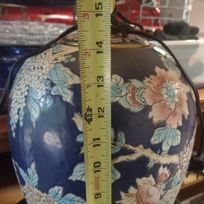 Pottery Floral Pattern Table Lamp with Shade