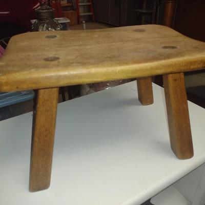 Hand Crafted Vintage Primitive Style Foot Stool