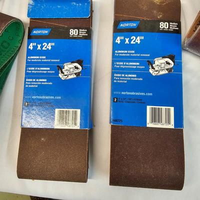 Bosch 4" Hand Belt Sander & Accessories (BS-JS)