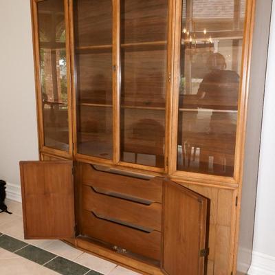 Lot 3: Mid Century Modern China cabinet Kroehler Brutalist style