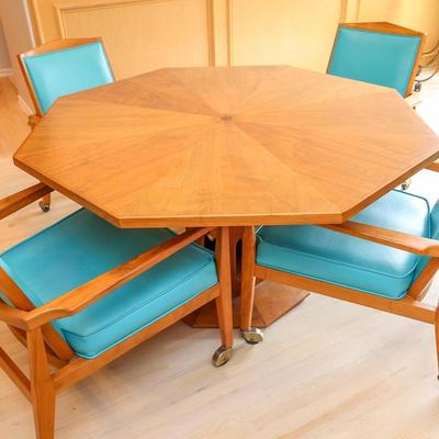 Lot 5: Beautiful Mid Century Modern Round Gaming Table with Chairs