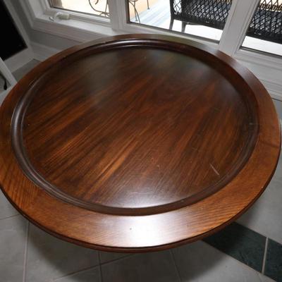 Lot 9: Pineapple Side Table
