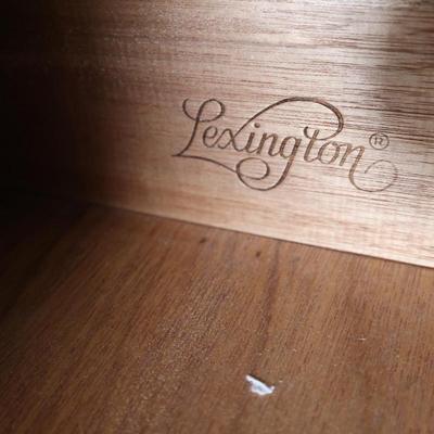 Lot 12: Lexington Wicker Bedroom Set