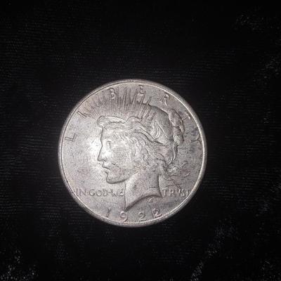 1922 SILVER PEACE DOLLAR COIN
