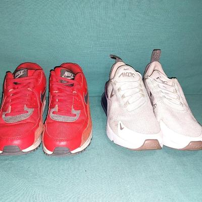 TWO LADIES NIKES SIZE 6 1/2