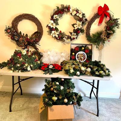 The Wreath Lot Table Deal