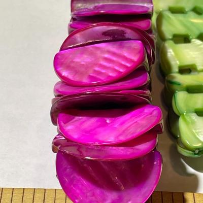 2-Vintage Shell Vivid Color Stretch Bracelets in Very Good Preowned Condition.