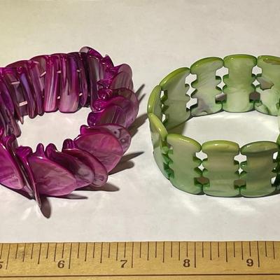 2-Vintage Shell Vivid Color Stretch Bracelets in Very Good Preowned Condition.