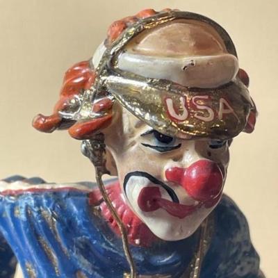 Vintage Scarce Ron Lee Signed Clown Manny Miles the USA Jogger 1988 7" Tall in VG Preowned Condition.