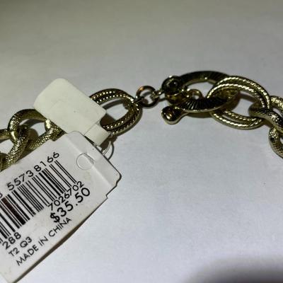Vintage Macy's Gold-tone Fashion Necklace 22" Adjustable in Very Good New Never Worn Condition.