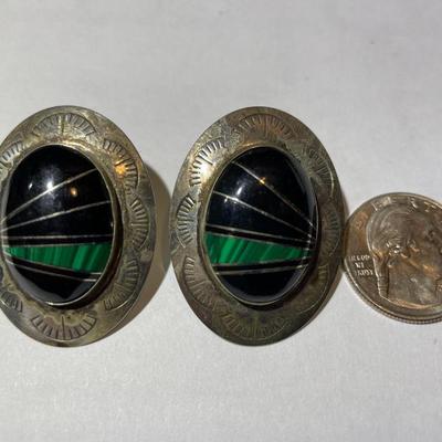 Vintage Southwest Sterling Silver Malachite & Onyx Inlaid Post/Stud Earrings in VG Preowned Condition.