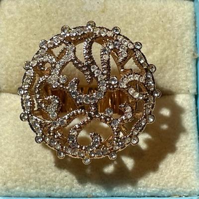 Vintage Never Worn Fashion Rhinestone Ring Size-6.75 in Very Good Condition.