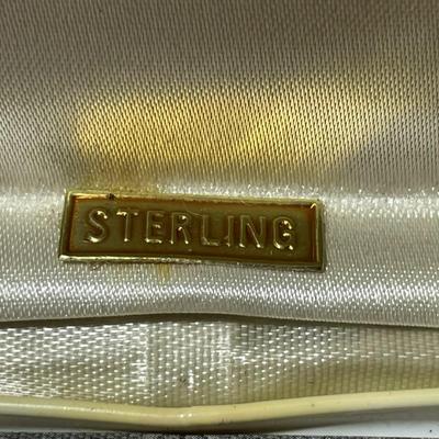 Vintage Sterling Silver Collar Bar Clip Holder in Very Good NIB Condition as Pictured.