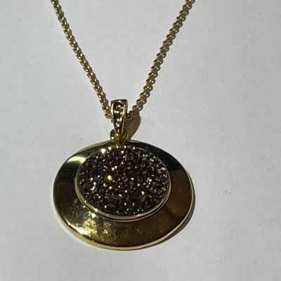 Vintage Never Worn Condition 18K Gold /Bronze Swarovski Crystal Pendant on a 18" Chain.