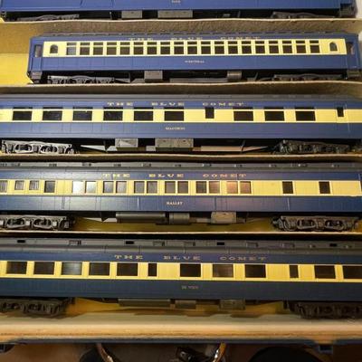 Vintage RIVIROSSI HO The BLUE COMET CNJ 4-6-2 Engine & 5 CAR PASSENGER SET w/Original Boxes and a Custom Converted Wine Wooden Box....