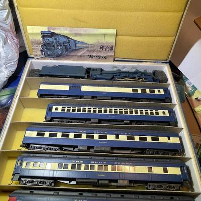 Vintage RIVIROSSI HO The BLUE COMET CNJ 4-6-2 Engine & 5 CAR PASSENGER SET w/Original Boxes and a Custom Converted Wine Wooden Box....