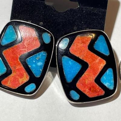 New Never Used Carolyn Pollack Sterling Silver .925 Multi-stone Inlay Zuni Style Stud Earrings as Pictured. (Jewelry #76).
