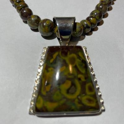Jay King (DTR) Sterling Silver New Never Used Fashion Olive Green Color Bead Necklace w/Sterling Pendant 18-20" Adjustable Preowned...