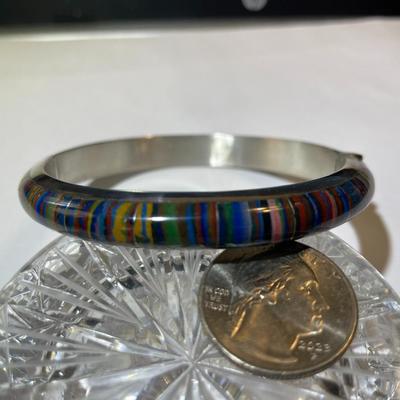 New Never Used Jay King (DTR) Mine Finds Rainbow Calsilica Hinged Sterling Silver Bangle Bracelet (Jewelry #11).