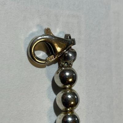 New Never Used Southwest Style Turquoise Bead 16"-18" Adjustable Necklace Preowned from an Estate. (Jewelry Piece #2).