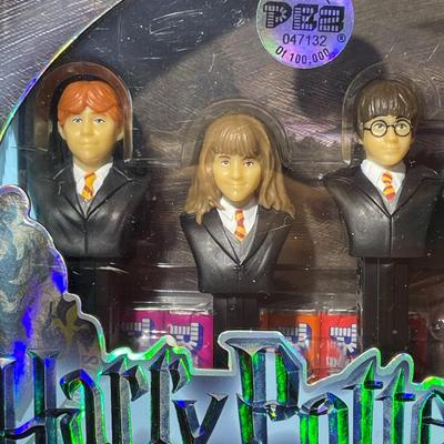 Vintage Harry Potter PEZ Limited Edition Collector's Series Set of 6 Numbered New in Box as Pictured.