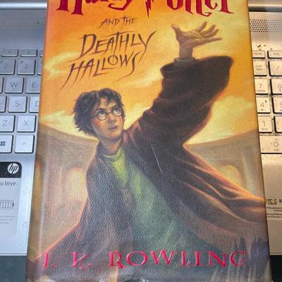 Harry Potter and the Deathly Hallows, 1st Edition 2007 by J. K. Rowling Hardcover in Fair-Good Condition as Pictured.