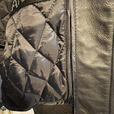 Harley Davidson Heavy XL Leather Motorcycle Jacket w/Zipper Lining in Newer Never Worn Condition.