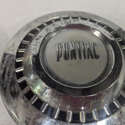 1950's Pontiac Hubcaps